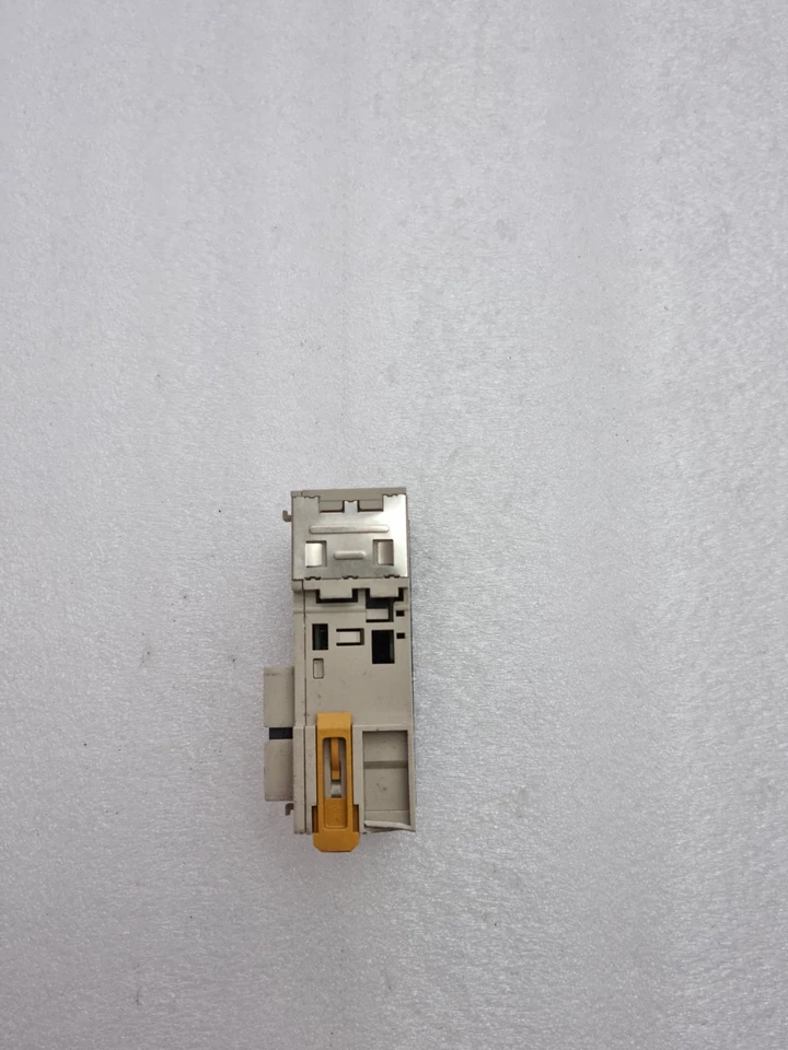 Omron CJ1W-MD261 Input Output Unit 24V dc 4.1mA